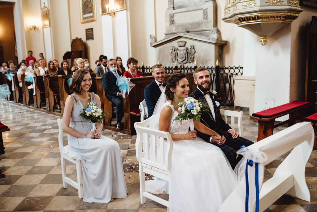 Zajazd u Reja Nagłowice - Damian i Joanna 33 Obrazek posiada pusty atrybut alt; plik o nazwie Zajaz-u-reja-naglowice-fotograf-na-slub-videofilmowanie-33.jpg
