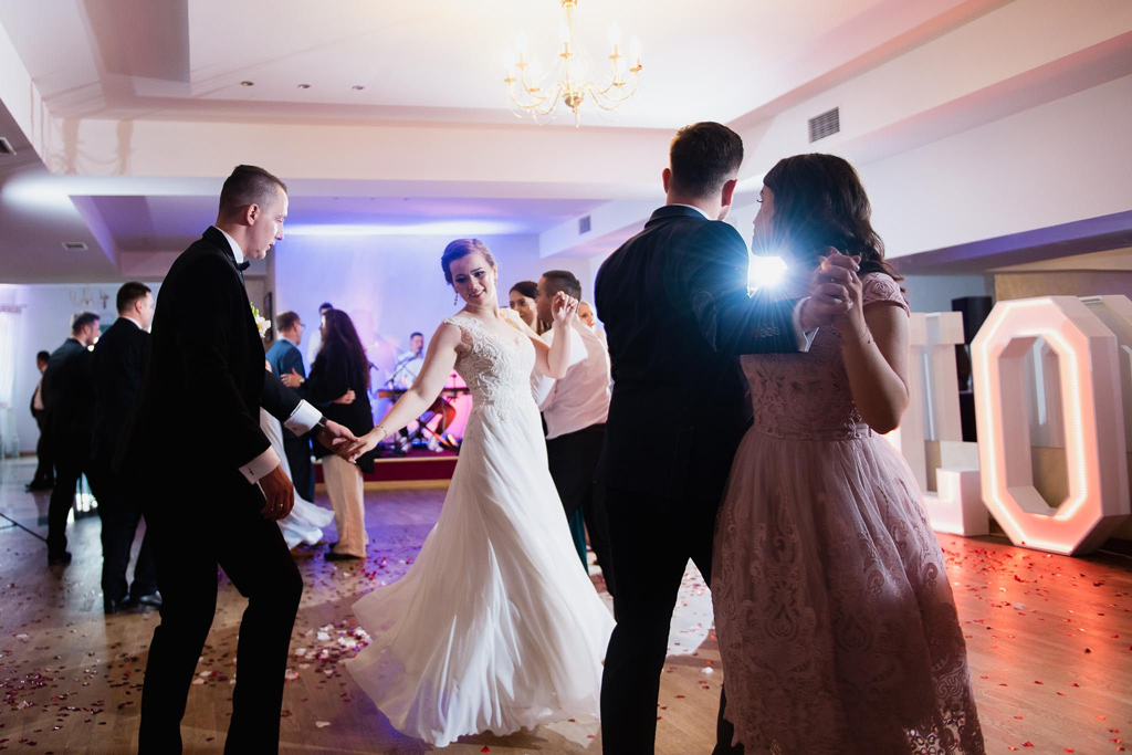kamerzysta fotograf na wesele kielce jedrzejow strawczyn 57 57