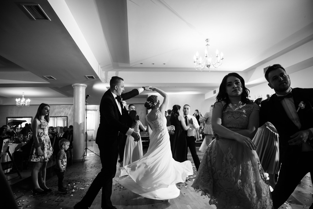 kamerzysta fotograf na wesele kielce jedrzejow strawczyn 58 58